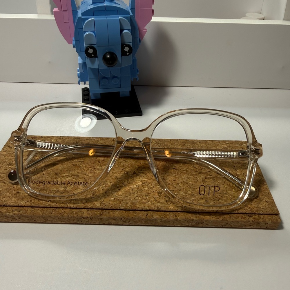 Brand New One True Pair Model 202 Clear Women’s frames